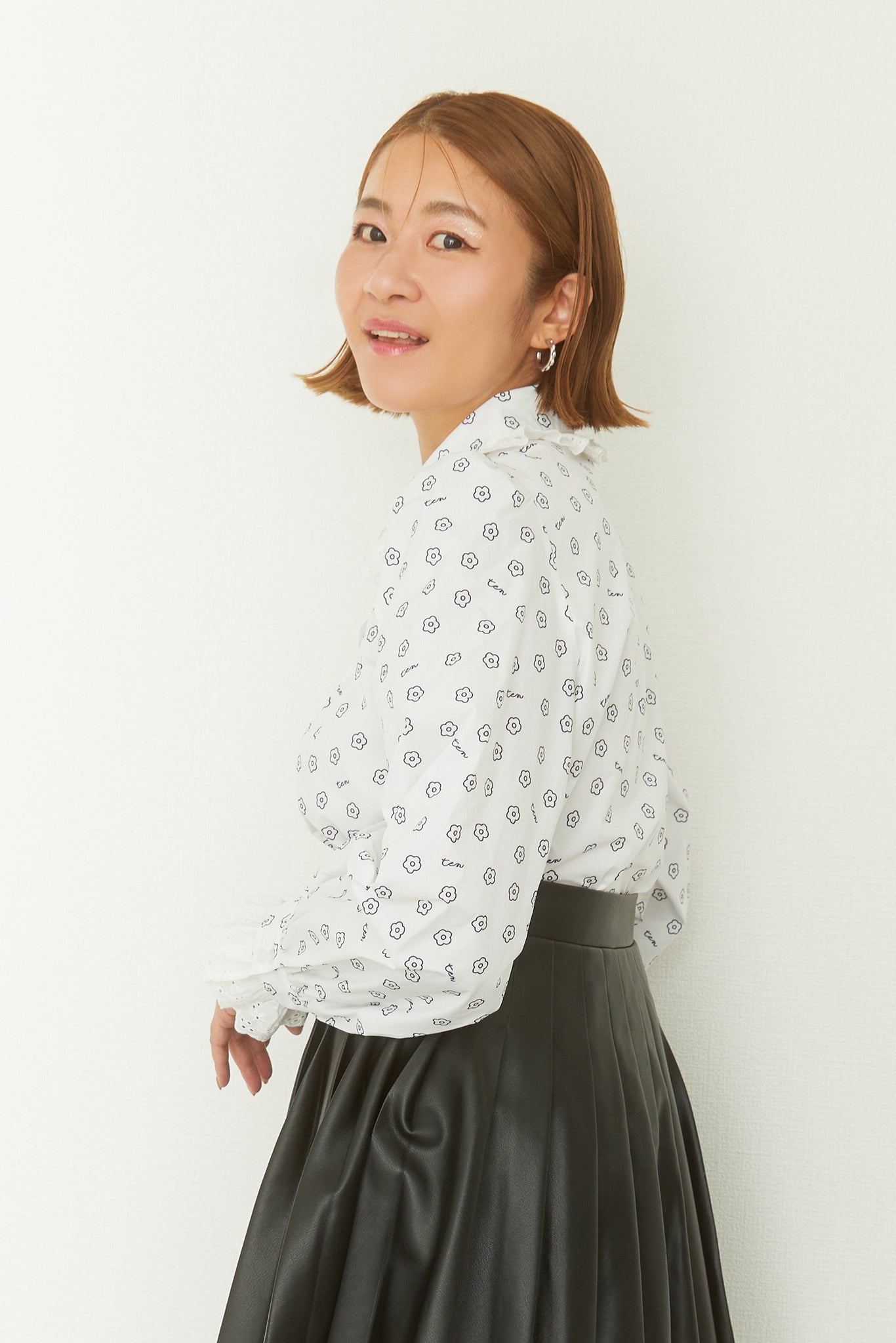 Flower lace blouse