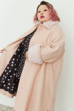 Liquid error (sections/product-template line 70): Could not find asset snippets/ly-static-string.liquid画像をギャラリービューアに読み込む, Big fur coat
